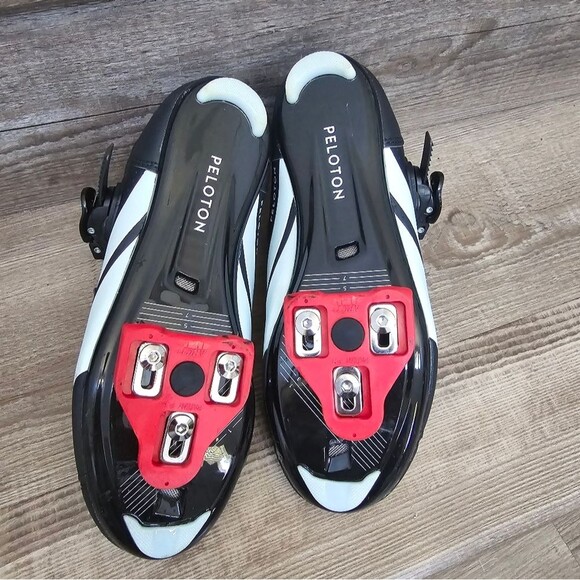 Peloton cycling shoes size 39 or US womens 8 in excellent like new condition - Picture 6 of 10